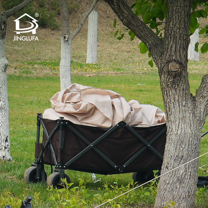 Tienda de campaña explota